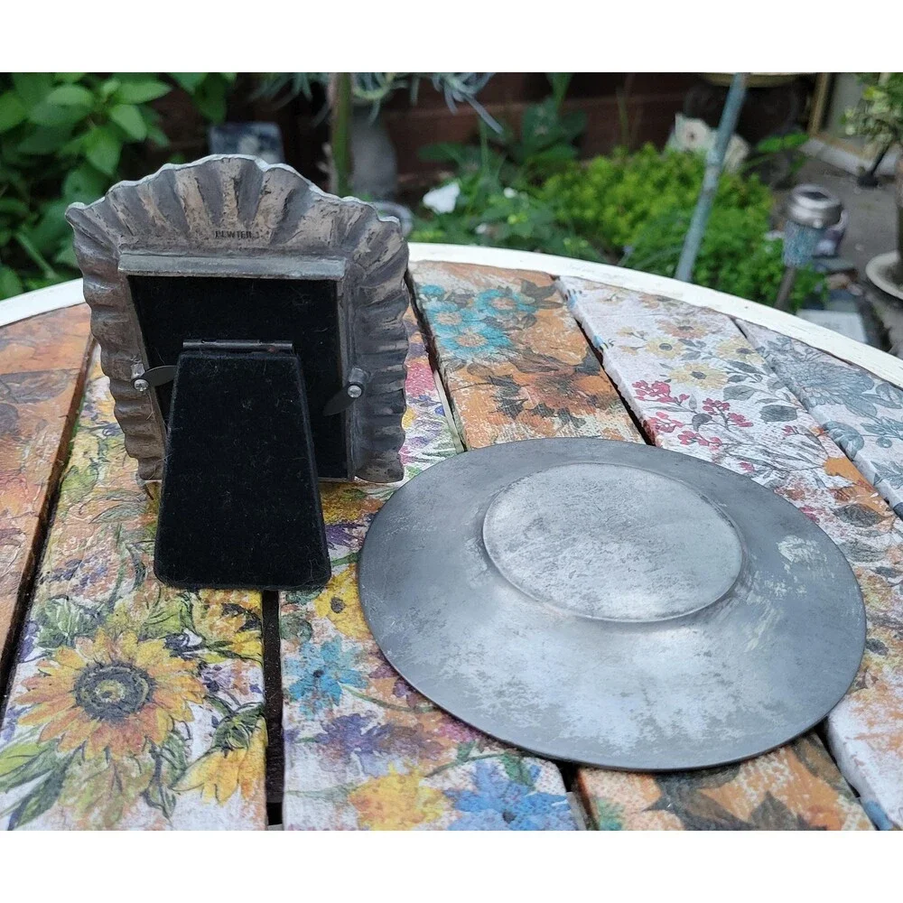 Victorian Pewter Picture Frame – Floral Rose Design, 3x2 Photo - Plus Plate